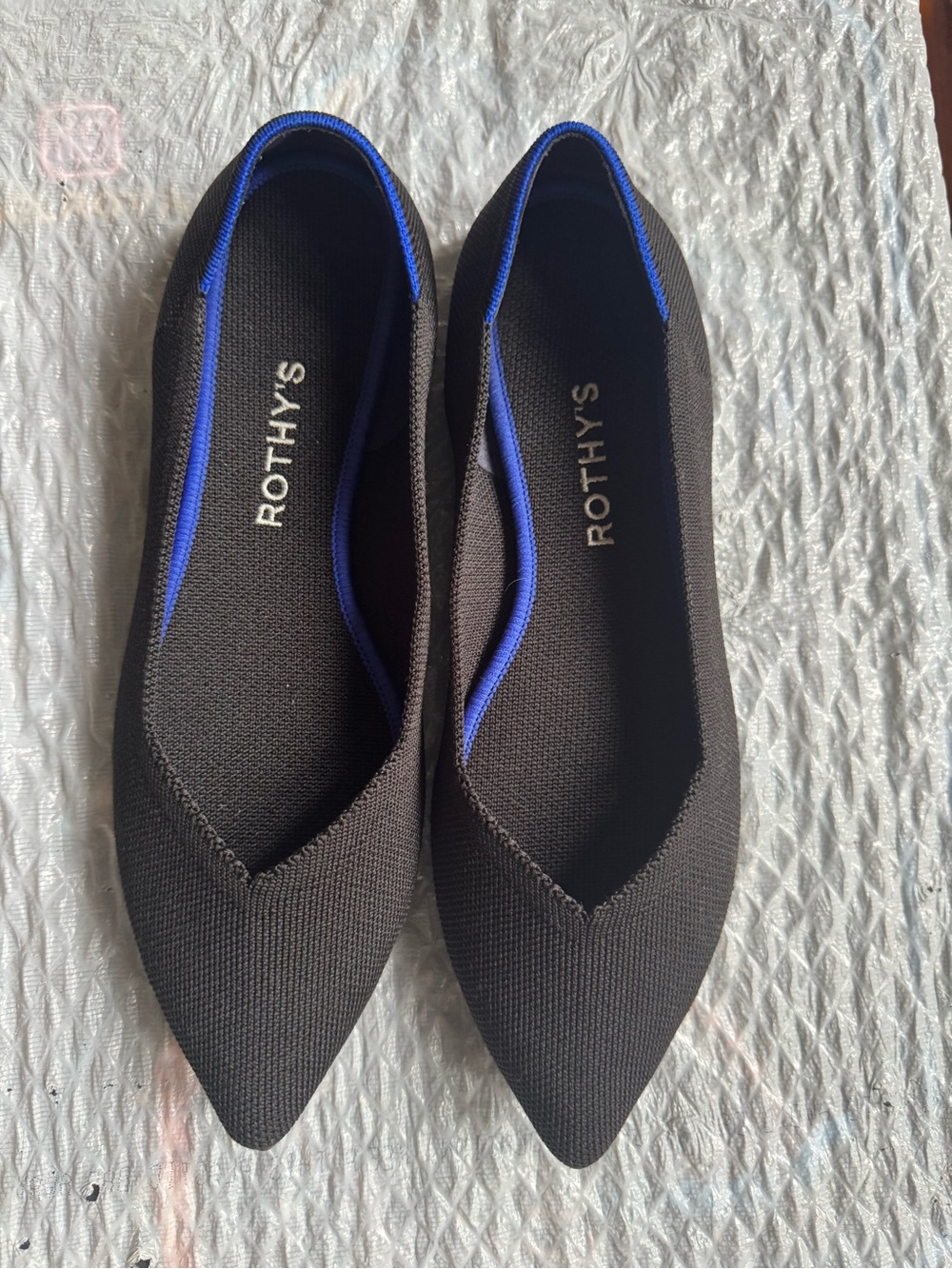 Rothy's Black Pointed Knit Flats with Blue Trim Size 9w